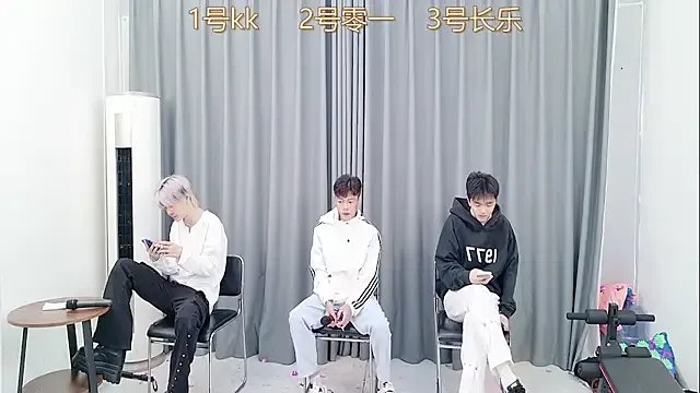 Freechat QYBOYS_003 on StripChat