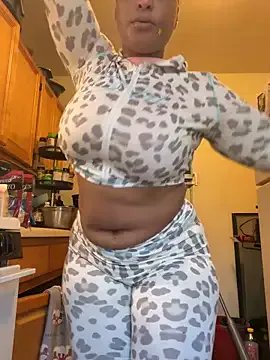 Freechat Realwetpussy on StripChat