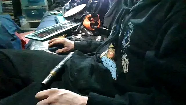 Freechat robeaulieu02 on StripChat