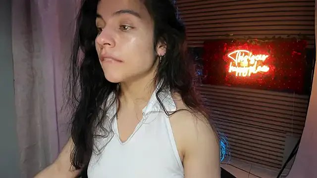 Freechat rosse_2504 on StripChat