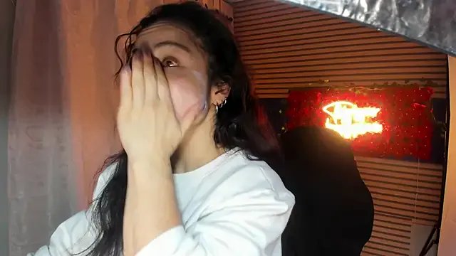 Freechat rosse_2504 on StripChat