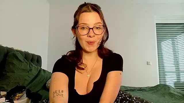 Group RoxiBlack on StripChat