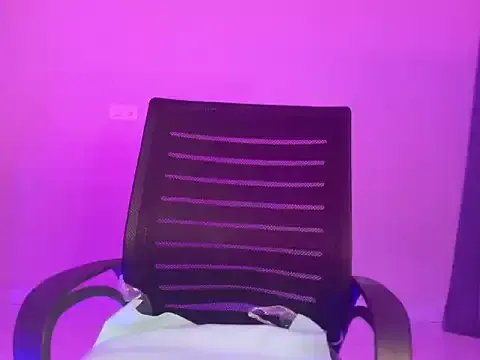 Freechat Saira_Hotty on StripChat