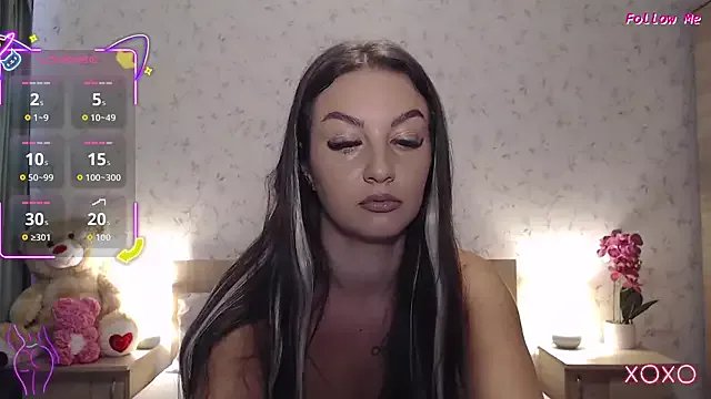 Freechat SecretSienna on StripChat