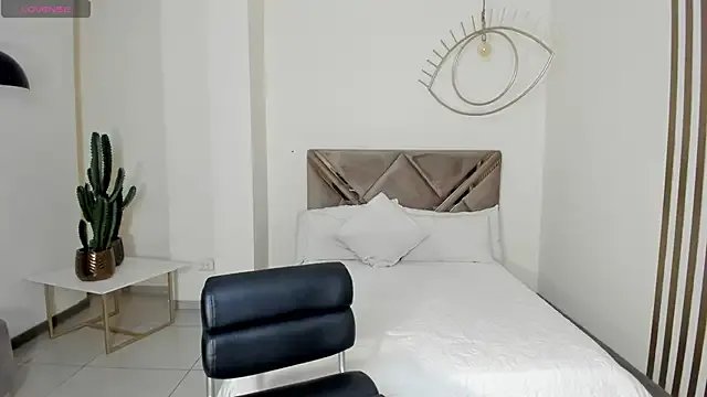 Freechat SunnyRivers on StripChat