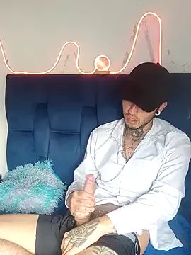 Freechat Tattoboy19cm on StripChat