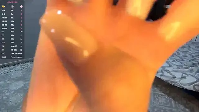 Freechat Ur_neighbor_Kira on StripChat