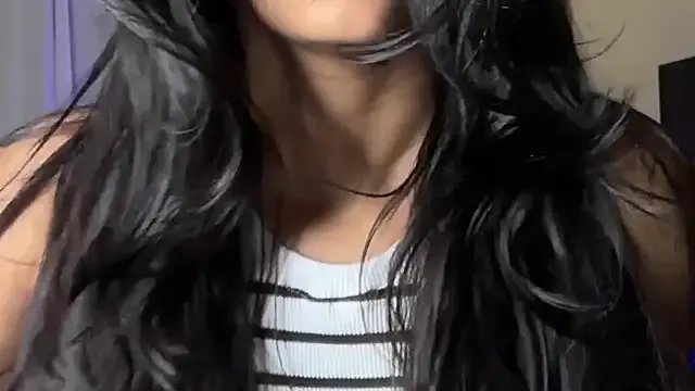 Freechat Wow-nisha on StripChat