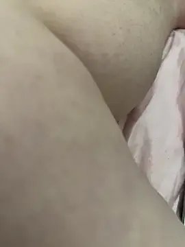 Freechat yourcutesarah on StripChat