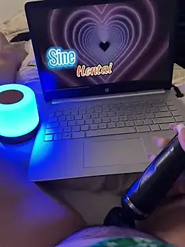 Freechat yourcutesarah on StripChat