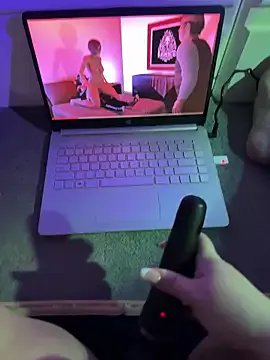 Freechat yourcutesarah on StripChat